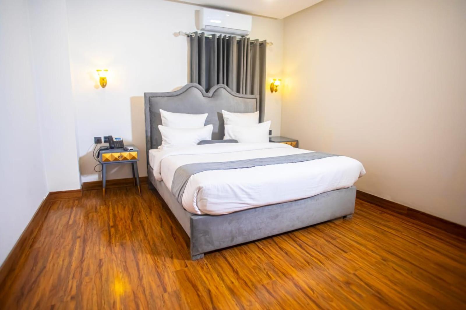 The Rich Hotel & Apartments 拉合尔 外观 照片