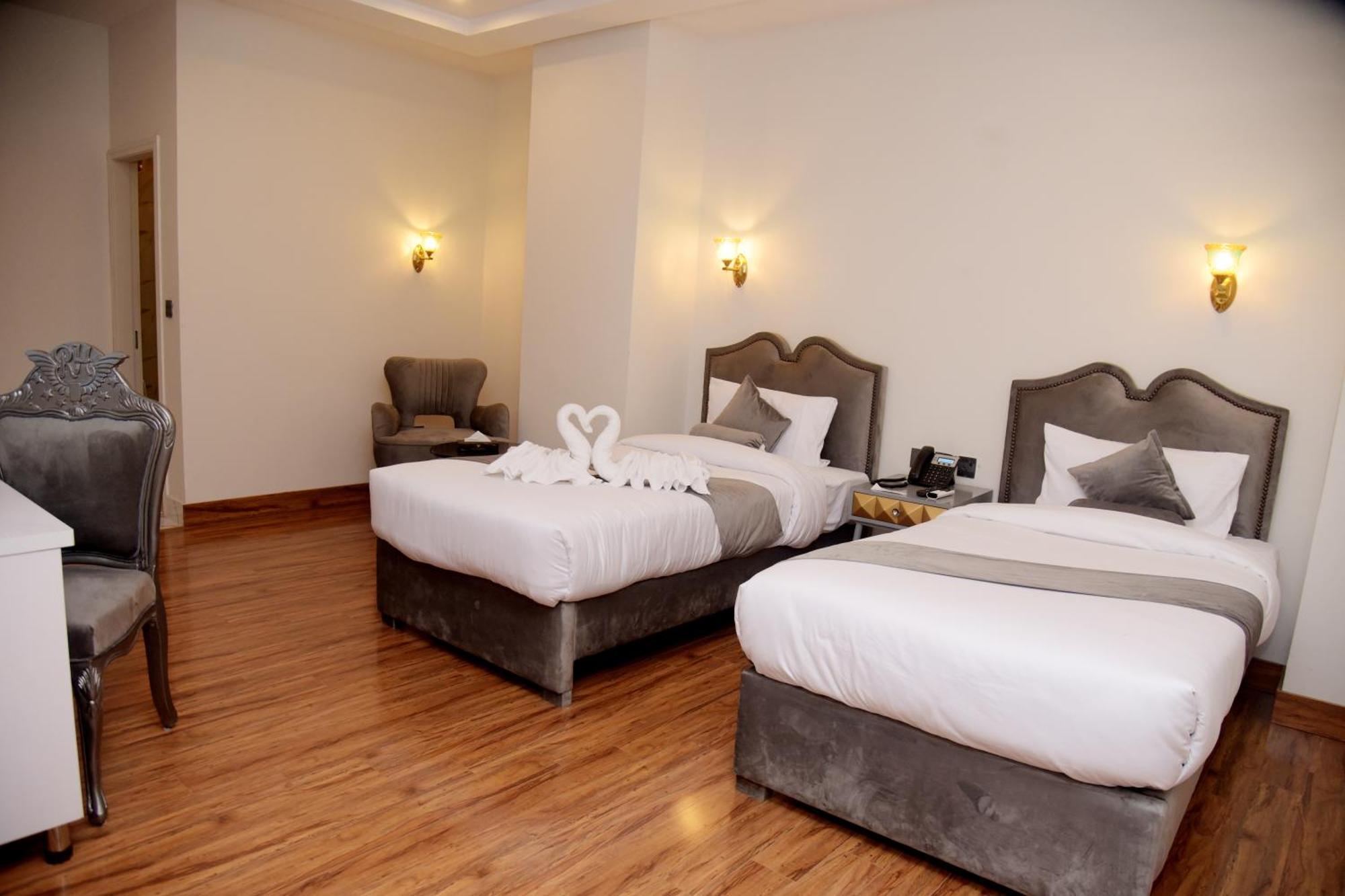 The Rich Hotel & Apartments 拉合尔 外观 照片